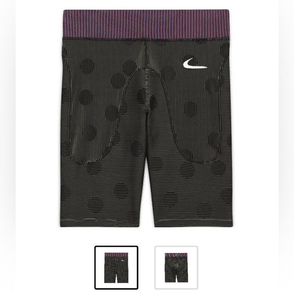 BNWT Off White x Nike Tight Shorts Black Dot Women’s M
CU2480-010 - Picture 1 of 3